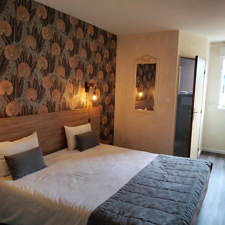 Hotel Au Sans Souci Шинон Екстериор снимка